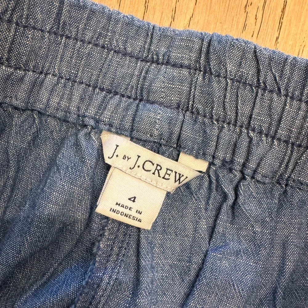 J. Crew Chambray Pull On Ankle Pants- size 4 - Picture 2 of 4